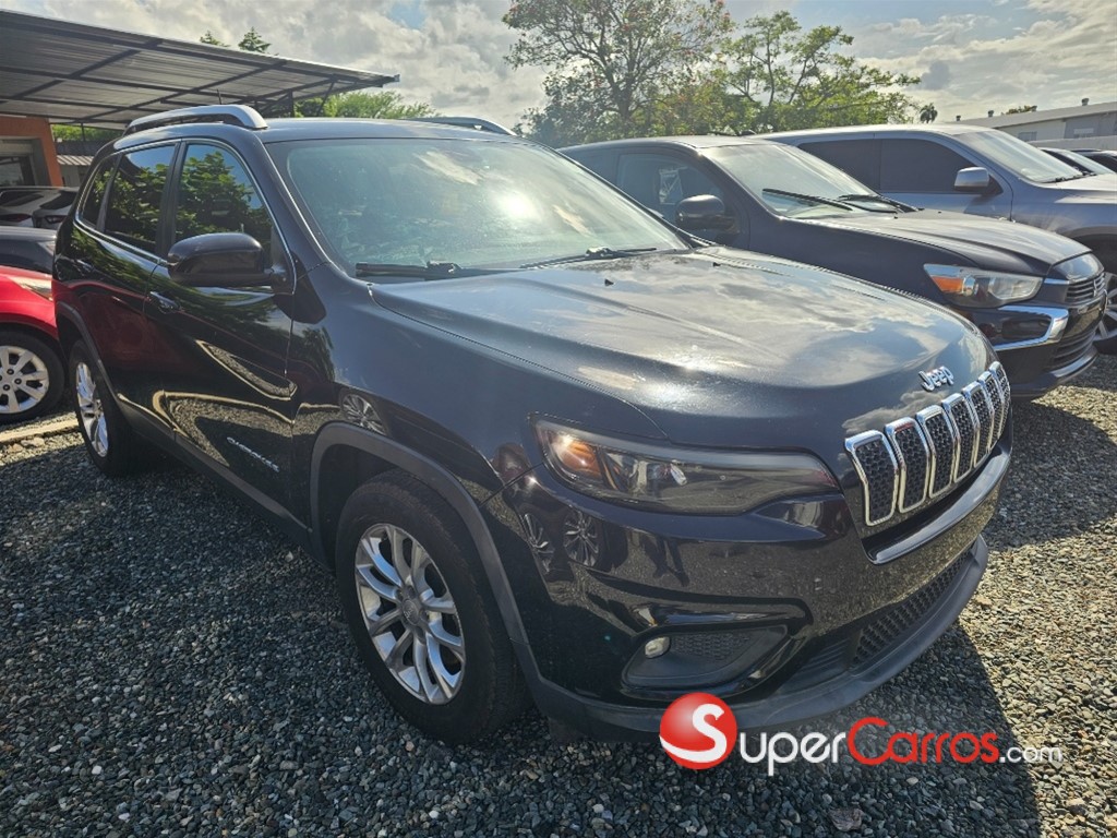 2020 Jeep Cherokee Latitude — foto 2 / 6