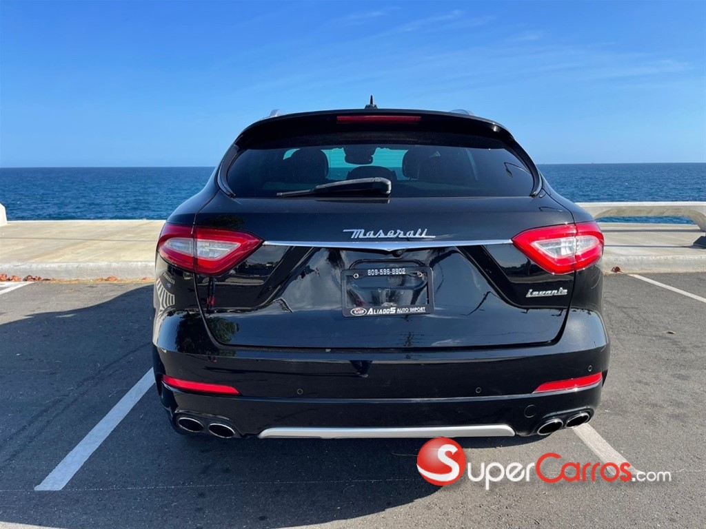 2017 Maserati Levante — foto 6 / 12