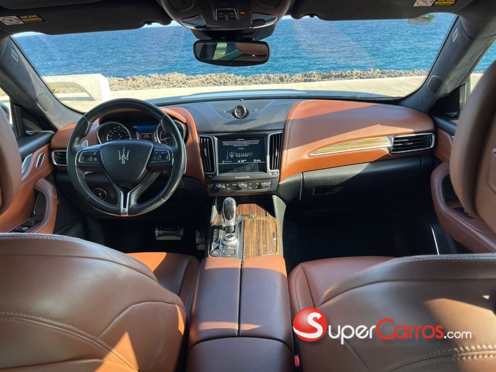 2017 Maserati Levante — foto 12 / 12