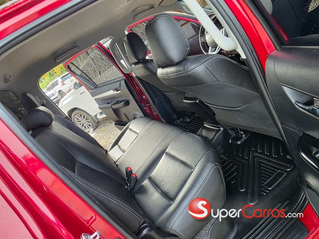 2023 Toyota Hilux 2.4 — foto 10 / 12
