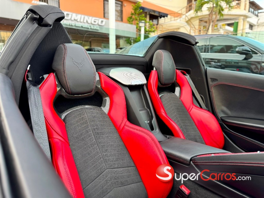 2022 Chevrolet Corvette Stingray 3LT — foto 8 / 12