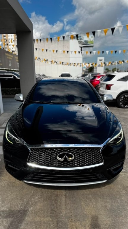 2018 Infiniti QX-30 — foto 2 / 7