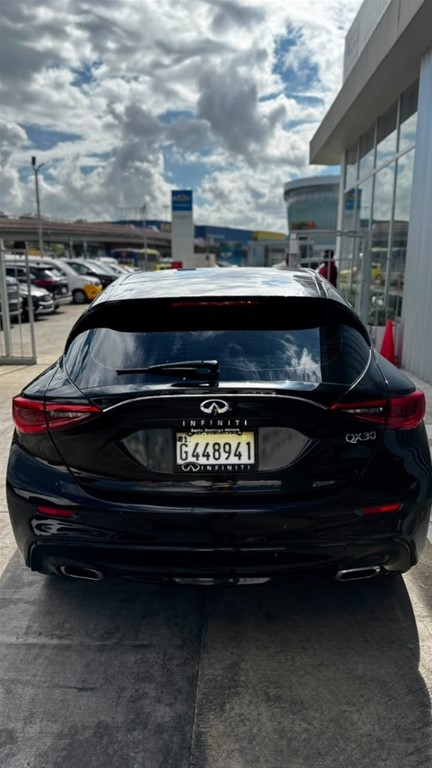 2018 Infiniti QX-30 — foto 3 / 7