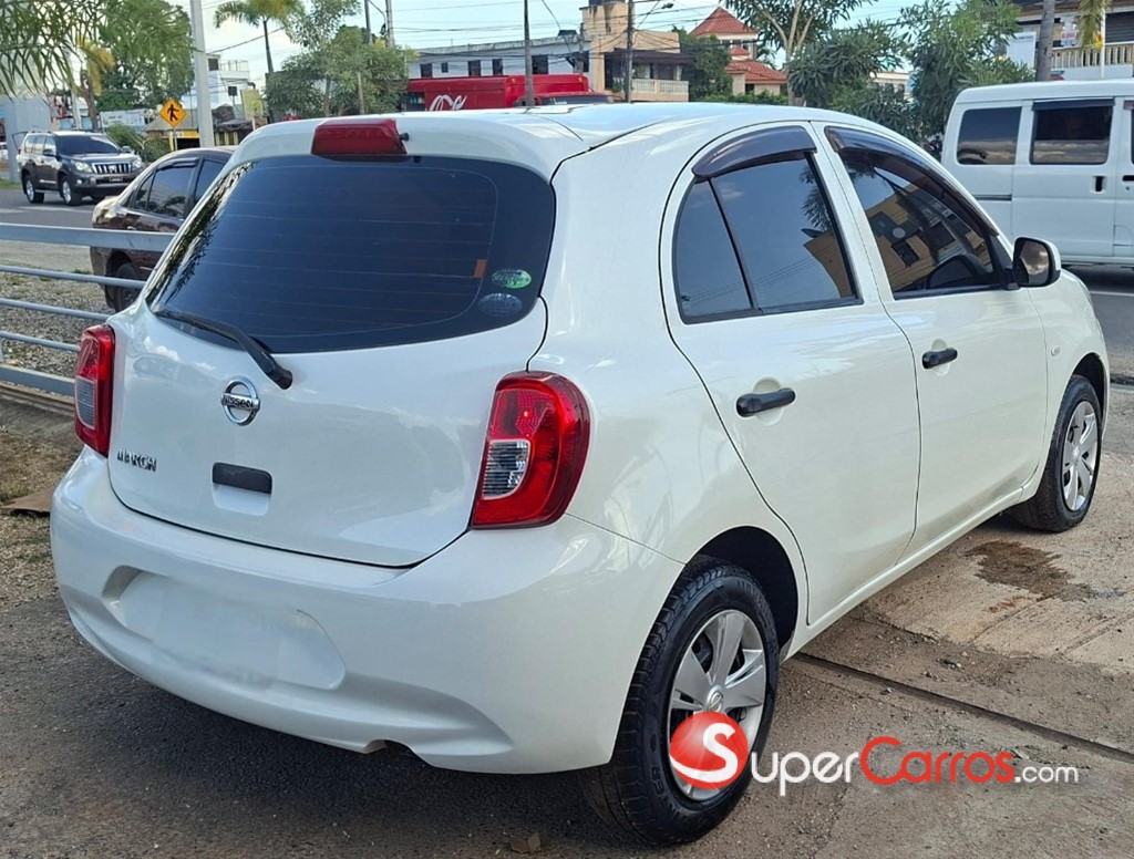2018 Nissan March — foto 2 / 9
