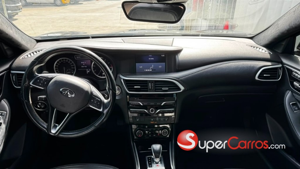 2019 Infiniti QX-30 — foto 7 / 7