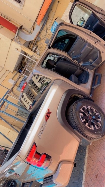 2022 Nissan Frontier Pro-4X — foto 9 / 12