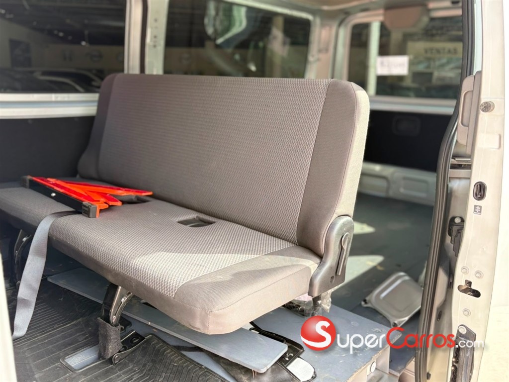 2021 Nissan NV 350 — foto 6 / 10