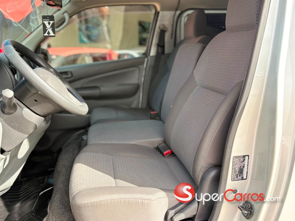 2021 Nissan NV 350 — foto 8 / 10