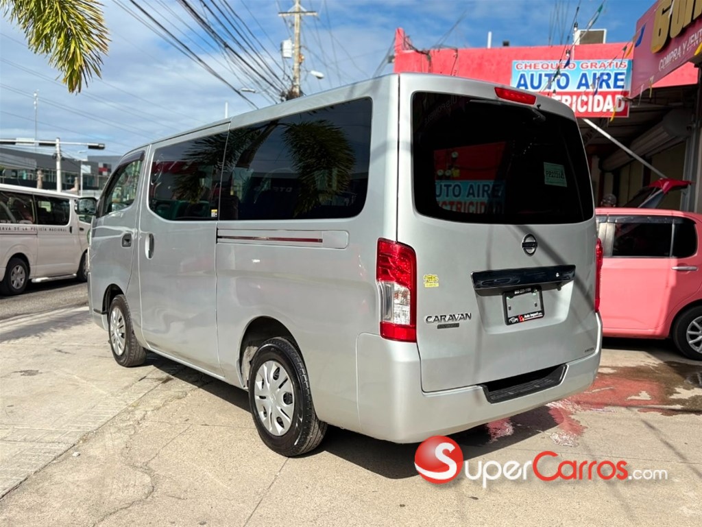 2021 Nissan NV 350 — foto 9 / 10