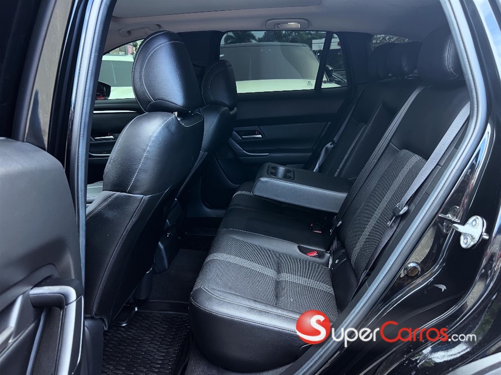 2024 Mazda CX-50 Premium — foto 6 / 12