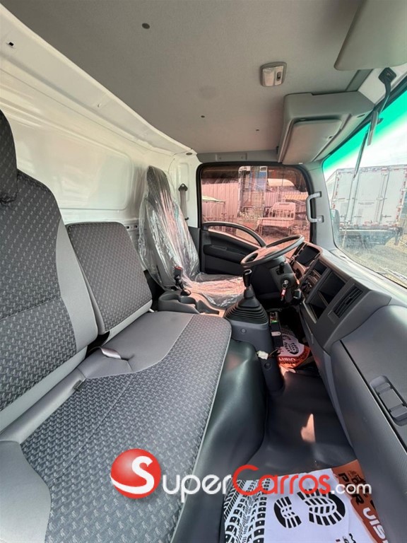 2018 Isuzu NRR Grua — foto 3 / 7