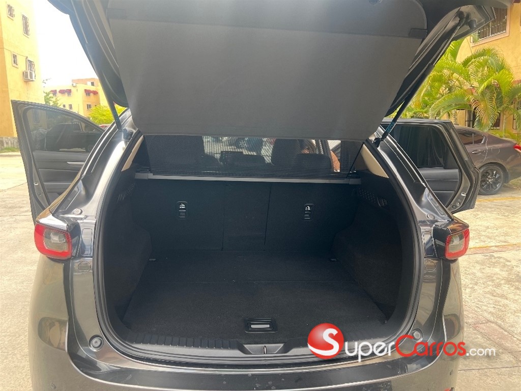2024 Mazda CX-5 GS — foto 9 / 12