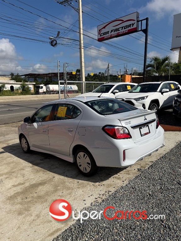 2020 Mitsubishi Motors Mirage G4 SE — foto 3 / 9