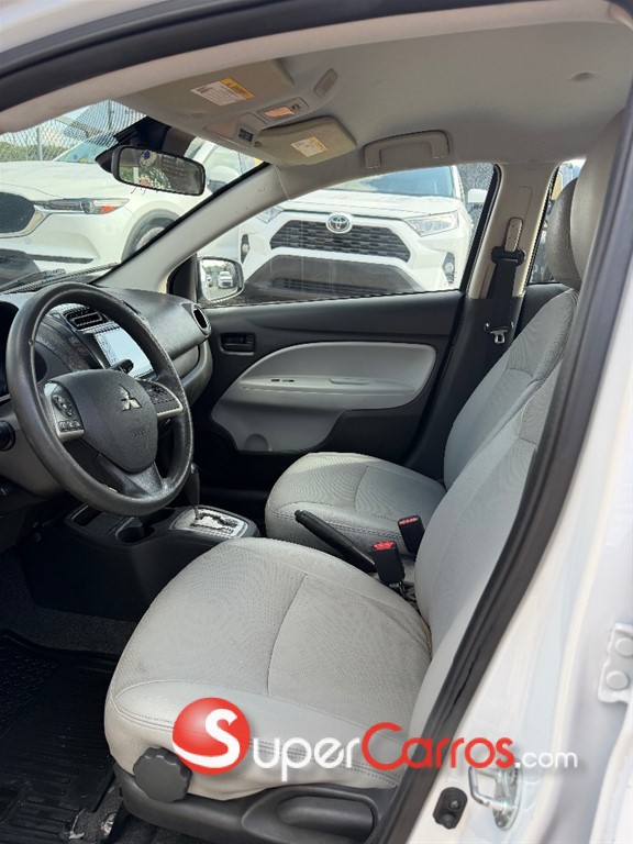 2020 Mitsubishi Motors Mirage G4 SE — foto 7 / 9