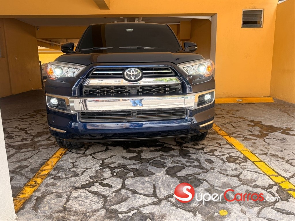 2022 Toyota 4 Runner Limited — foto 2 / 11