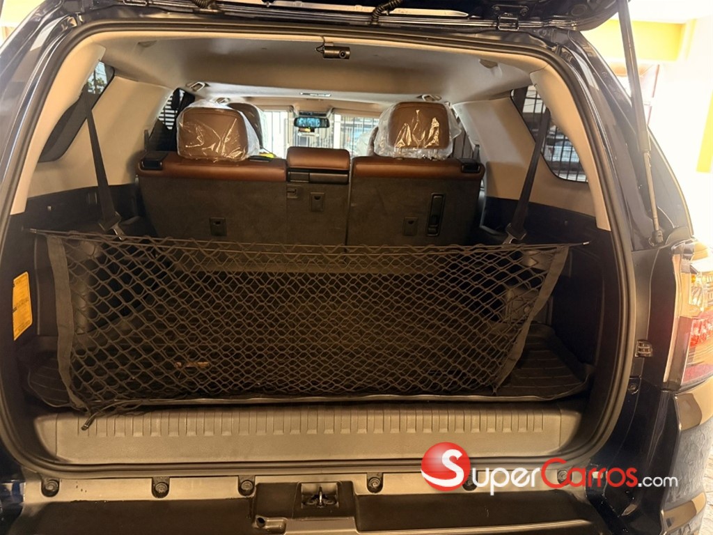 2022 Toyota 4 Runner Limited — foto 8 / 11