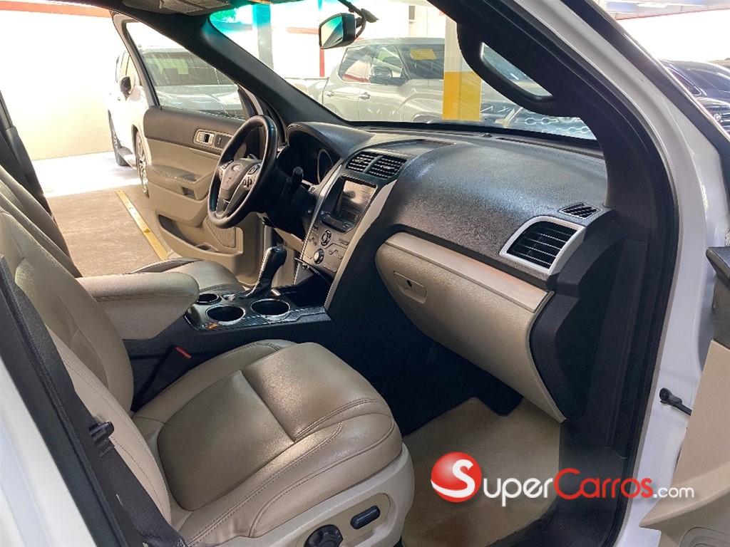 2011 Ford Explorer XLT — foto 6 / 12