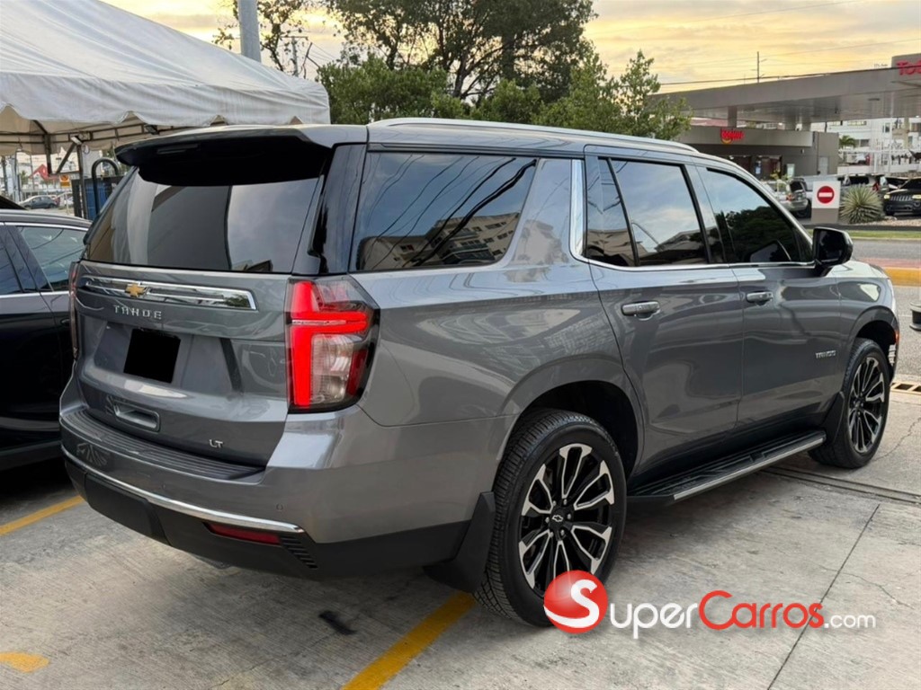 2021 Chevrolet Tahoe LT — foto 4 / 10