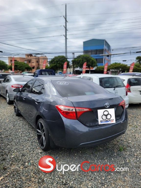 2017 Toyota Corolla — foto 4 / 9