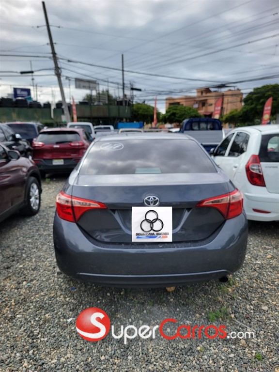 2017 Toyota Corolla — foto 5 / 9