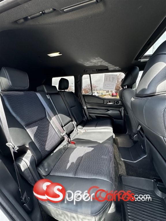 2024 Toyota Land Cruiser Prado — foto 2 / 11
