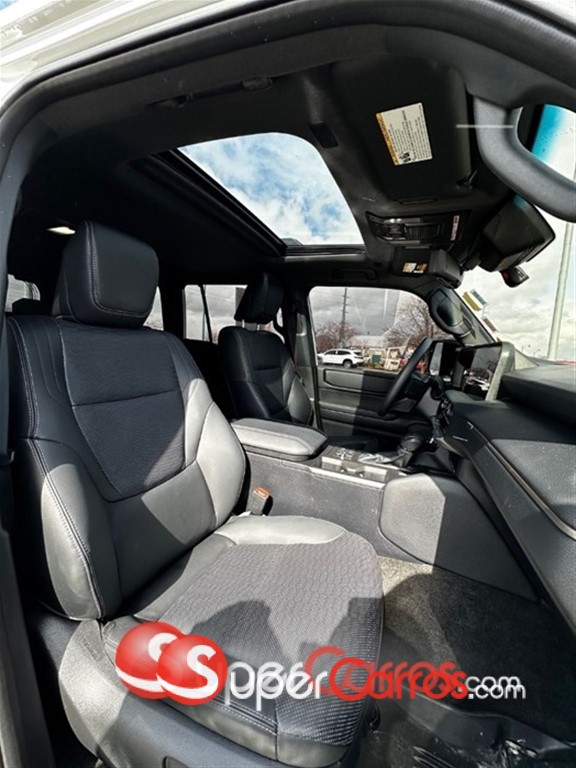 2024 Toyota Land Cruiser Prado — foto 6 / 11
