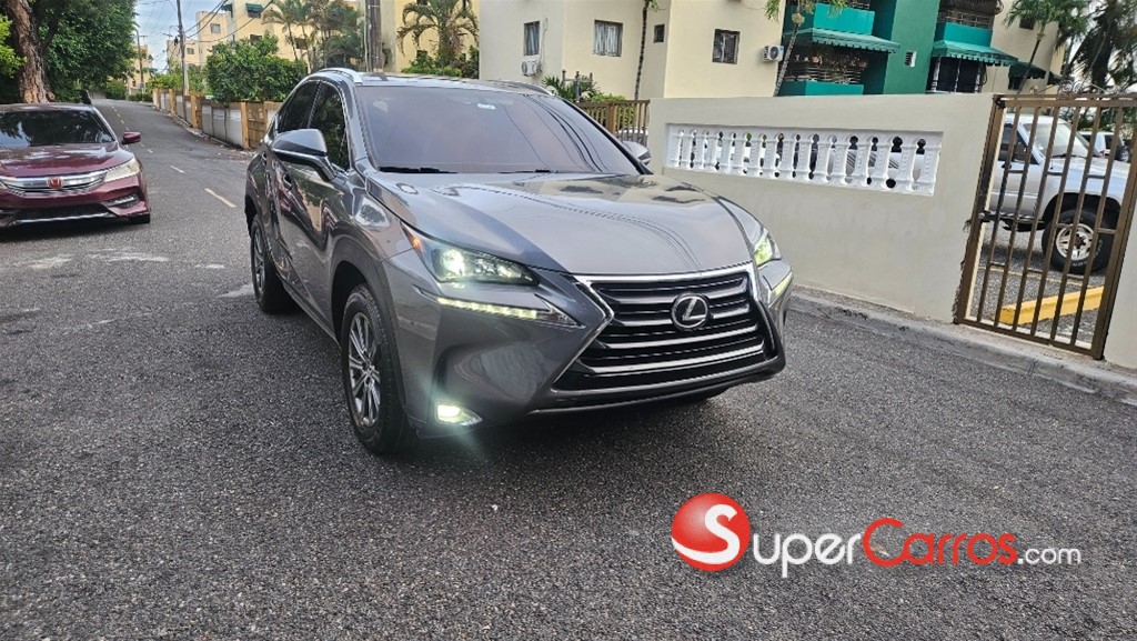 2016 Lexus NX 200T — foto 2 / 12