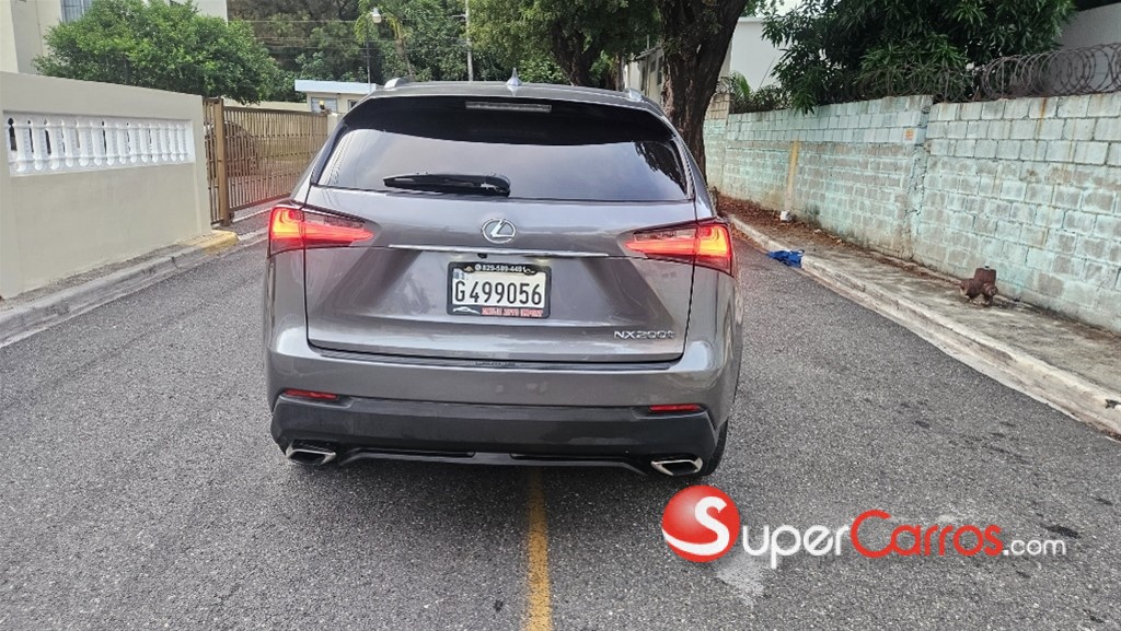 2016 Lexus NX 200T — foto 4 / 12