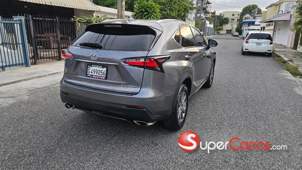 2016 Lexus NX 200T — foto 5 / 12