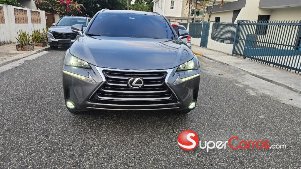 2016 Lexus NX 200T — foto 7 / 12