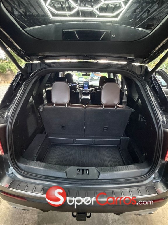 2020 Ford Explorer Platinum — foto 3 / 10
