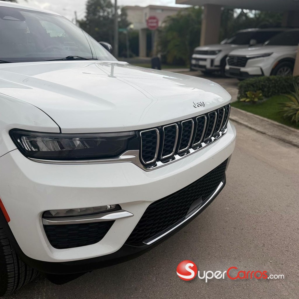 2022 Jeep Grand Cherokee Limited — foto 3 / 8