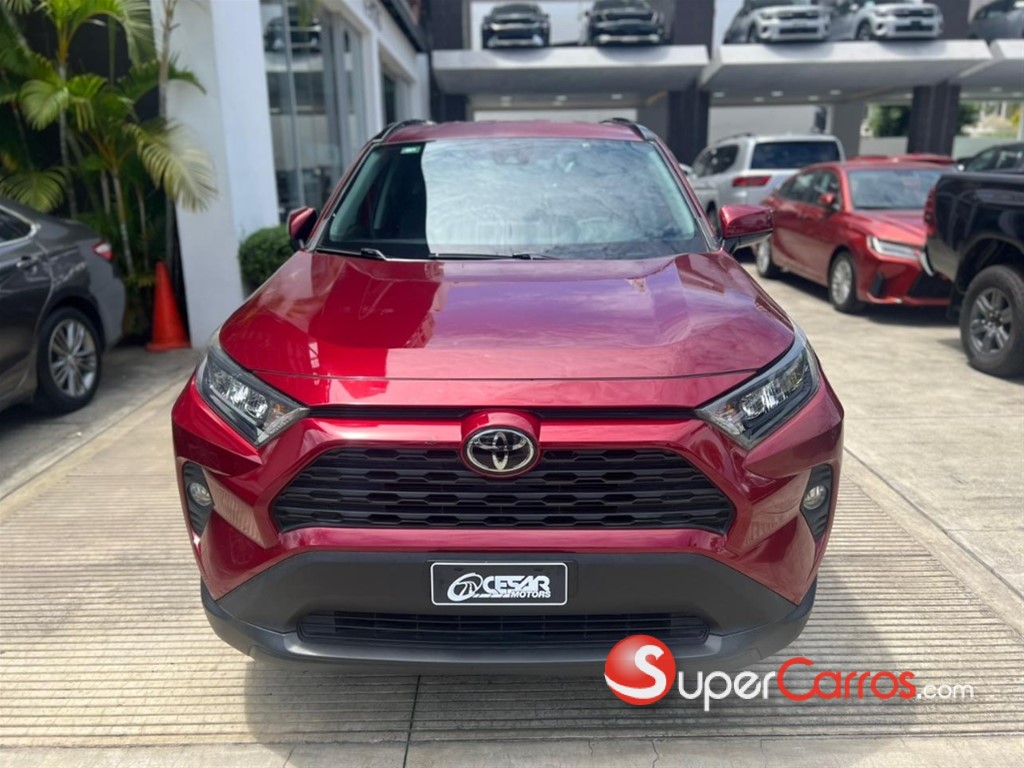 2021 Toyota RAV4 LE — foto 2 / 12