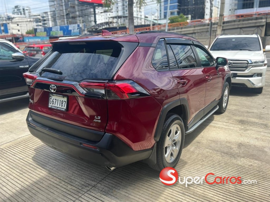 2021 Toyota RAV4 LE — foto 5 / 12
