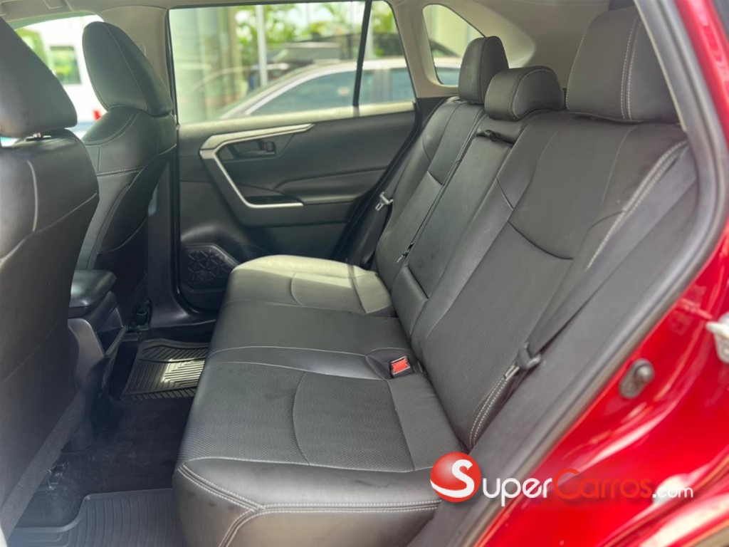 2021 Toyota RAV4 LE — foto 7 / 12