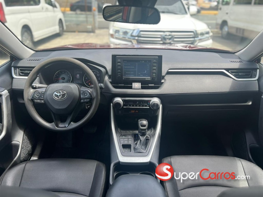 2021 Toyota RAV4 LE — foto 10 / 12