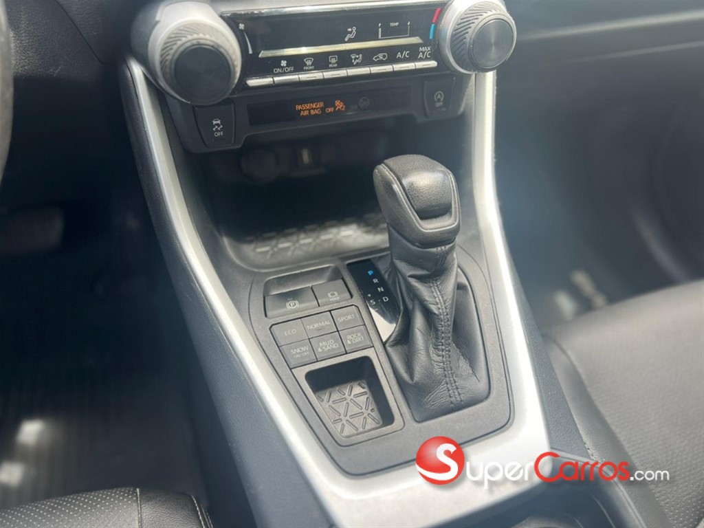 2021 Toyota RAV4 LE — foto 12 / 12
