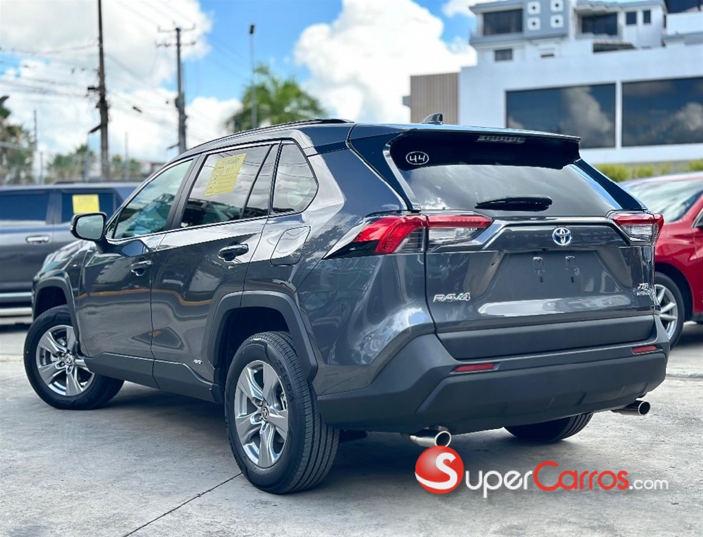 2022 Toyota RAV4 XLE Hybrid — foto 4 / 12