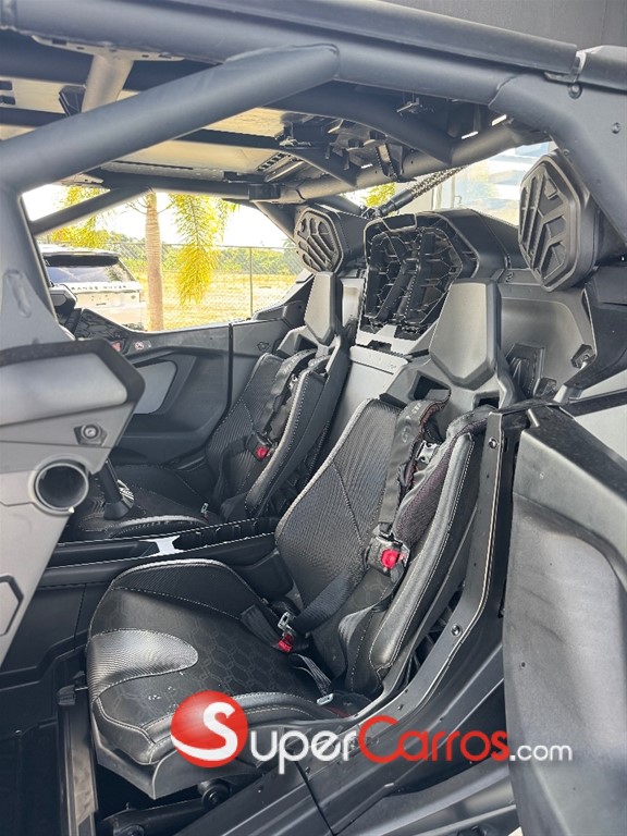 2025 Can Am Maverick R XRS — foto 8 / 10