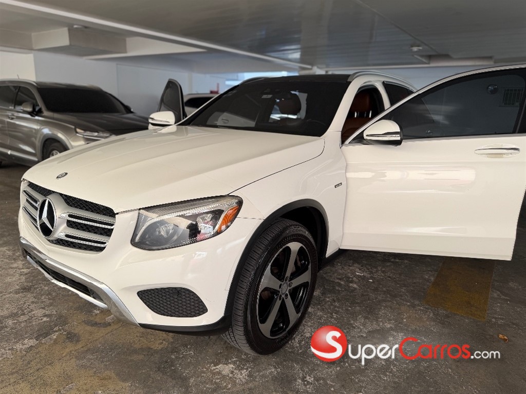 2017 Mercedes-Benz Clase GLC 300 4MATIC — foto 3 / 9