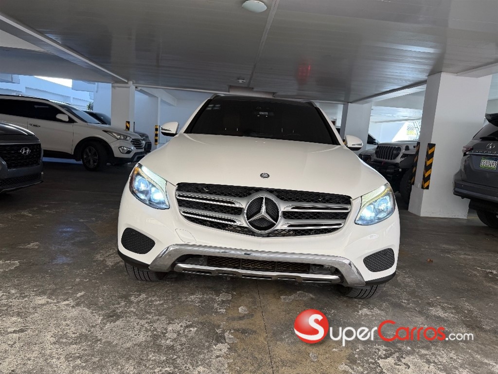 2017 Mercedes-Benz Clase GLC 300 4MATIC — foto 5 / 9