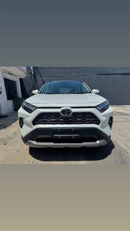 2026 Toyota RAV4 XLE Premium — foto 3 / 12