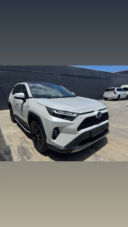 2026 Toyota RAV4 Limited Hybrid — foto 4 / 11