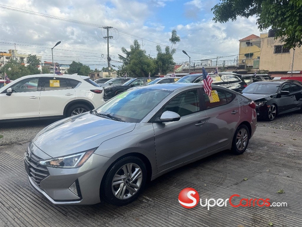 2020 Hyundai Elantra SEL — foto 3 / 12