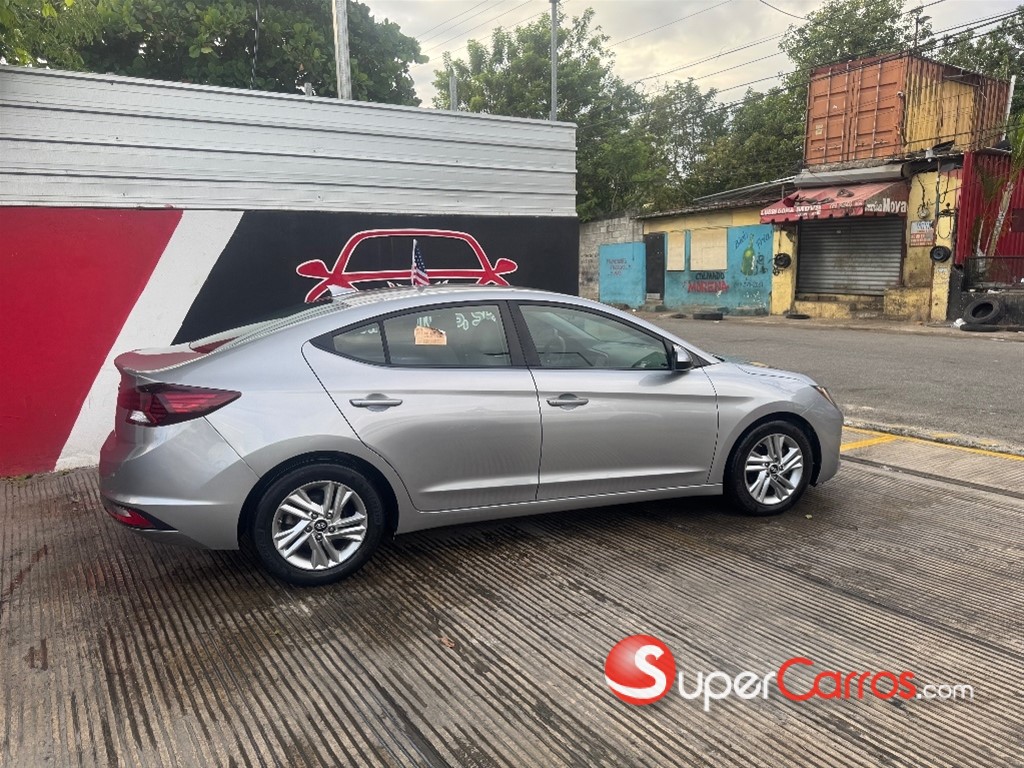 2020 Hyundai Elantra SEL — foto 4 / 12
