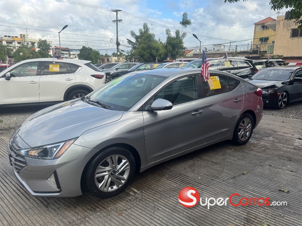 2020 Hyundai Elantra SEL — foto 7 / 12