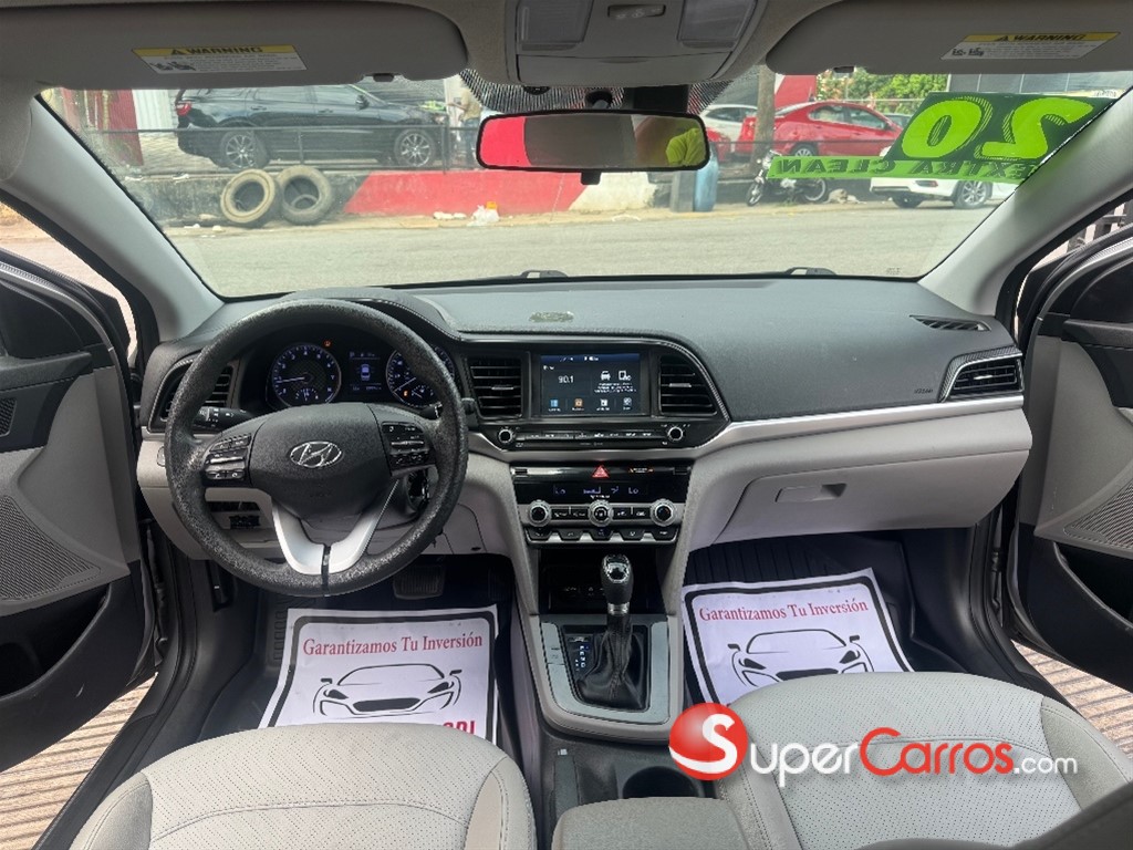 2020 Hyundai Elantra SEL — foto 10 / 12