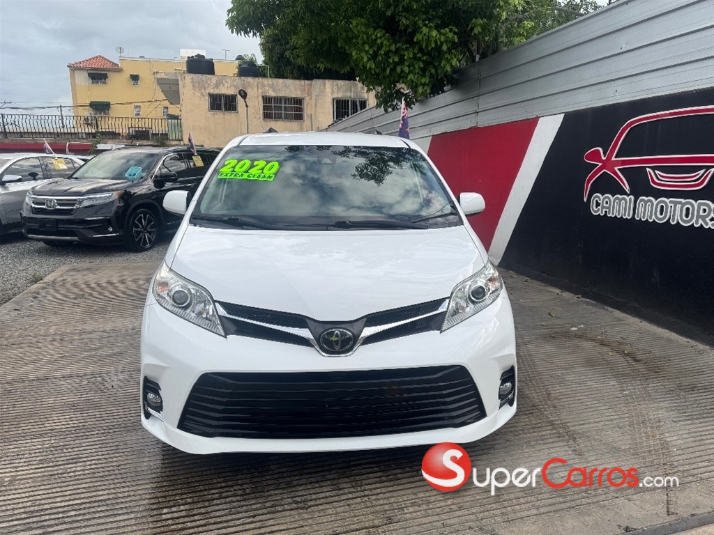 2020 Toyota Sienna LE — foto 2 / 12