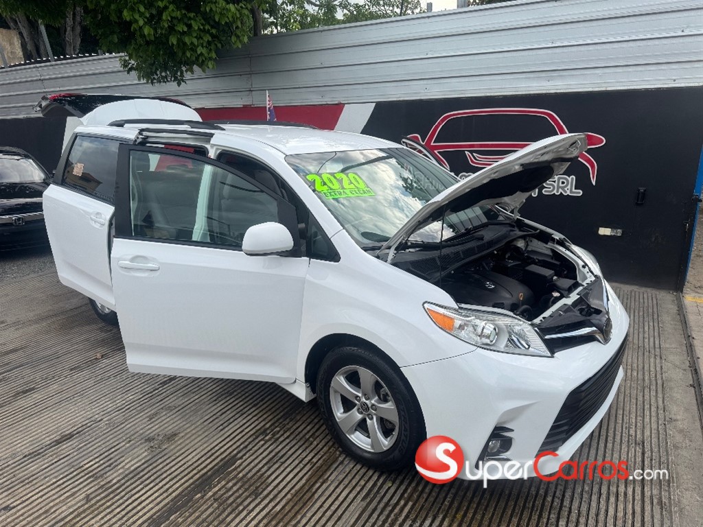 2020 Toyota Sienna LE — foto 6 / 12