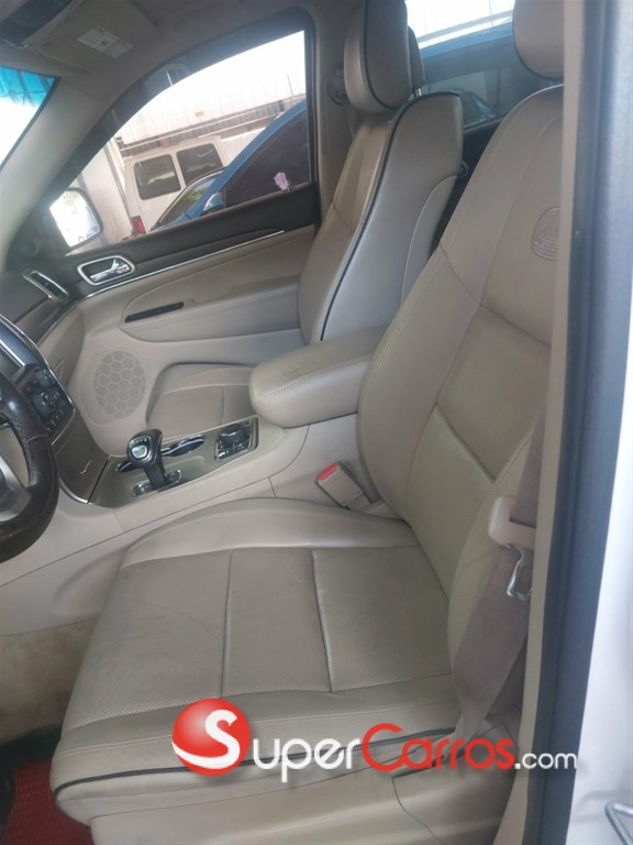 2015 Jeep Cherokee Overland — foto 6 / 12